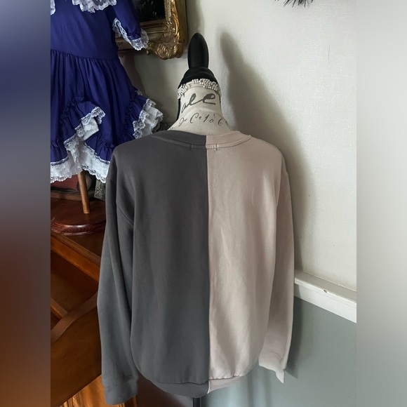 FOREVER 21 Colorado Athetics Colorblock
Crewneck Sweatshirt - Women | Size L - Picture 4 of 5